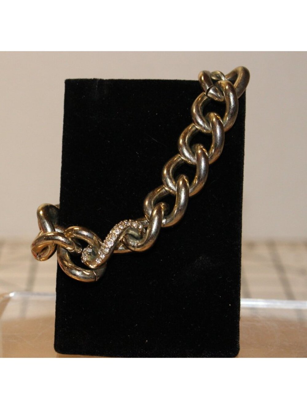 Victorias Secret Gold Chunky Chain Rhinestone Link Angel Wing Toggle Bracelet